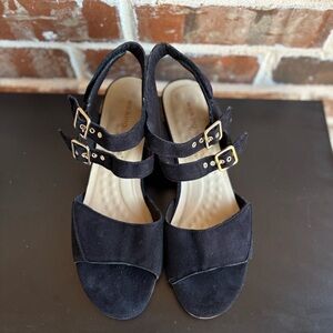 Walking Cradles Black Suede Adjustable Straps Ergonomic Sandals Size 10